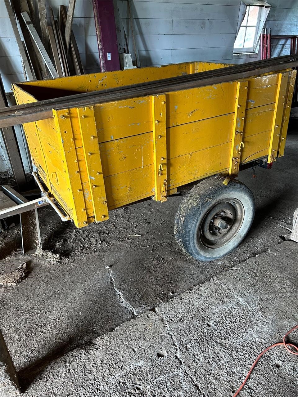 Two wheel trailer