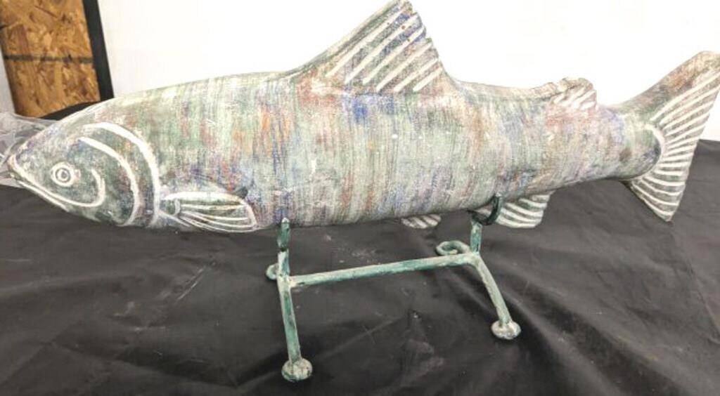 WROUGHT IRON FISH FIGURINE ON STAND