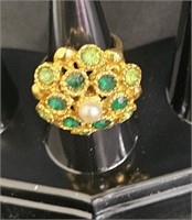 ring with green & pearl stones