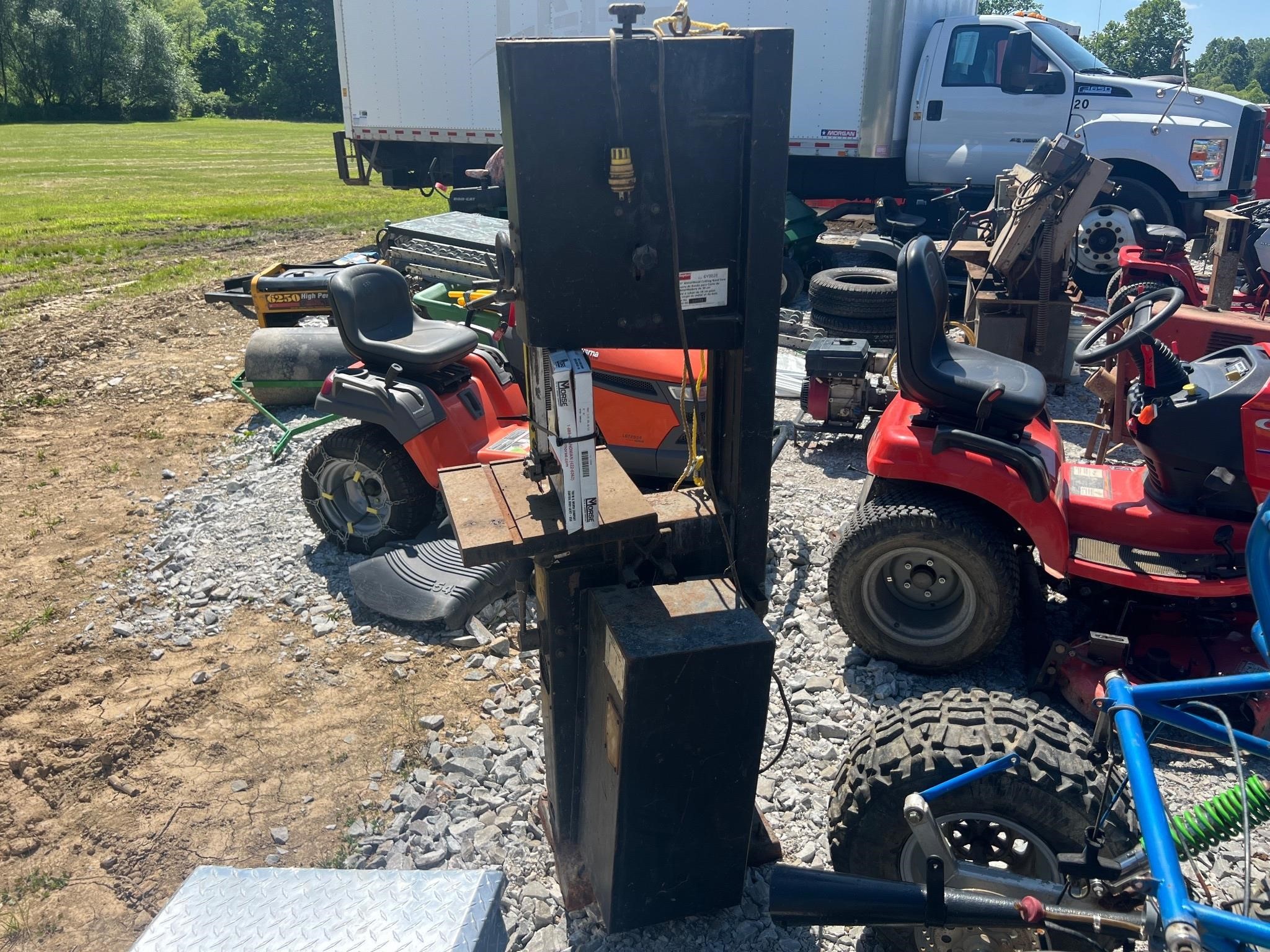 Dayton 15" Metal / Wood Cutting Band Saw