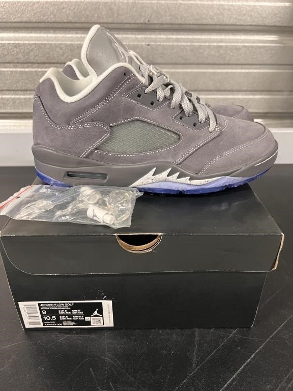 JORDAN V LOW GOLF WOLF GREY | Live and Online Auctions on HiBid.com