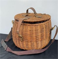 Vintage, hickory farms picnic basket
