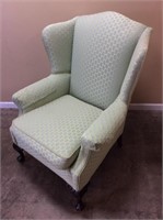 VTG. QUEEN ANNE STYLE, UPHOLSTERED WING CHAIR