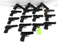 (16) Airsoft & Reproduction/Replica Pistols