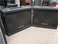 Pair of kustom speakers untested