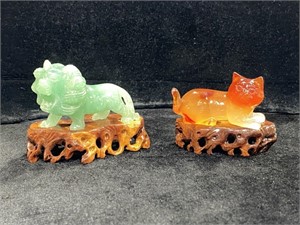 Chinese Carved Jade Lion & Agate Cat