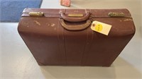 VINTAGE SUITCASE