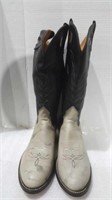 Size 12 B cowboy boots