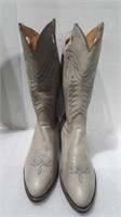 Size 13 EE cowboy boots