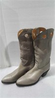 Size 13 B cowboy boots