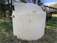 White Poly 1000 Gallon Water Tank