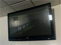 LG 50” Wall Mount TV with remote and mounts