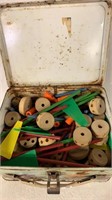 TINKER TOY LOT IN THERMOS CORSAGE LUNCHBOX