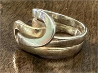 14k Gold Ladies Ring Size 5.5