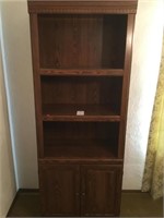 Bookcase w/ 3 shelves and cupboard storage
