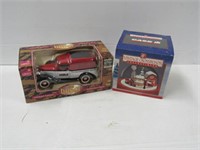 2 Case Collectables - 1936 Dodge Bank +
