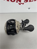 Lew’s American Hero Speed Spool BaitCast Fishing