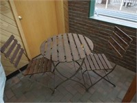 Wrought iron metal table & chair set