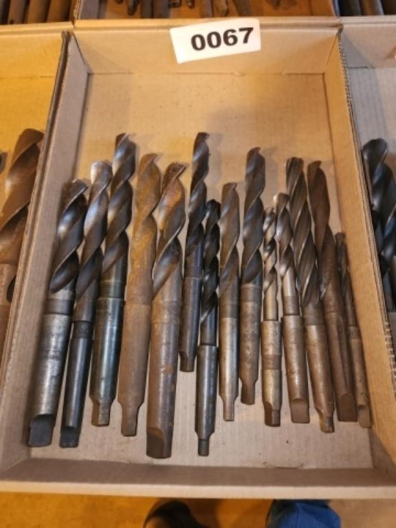 LOT VARIOUS LARGE SIZE MACHINISTS DRILL BITS