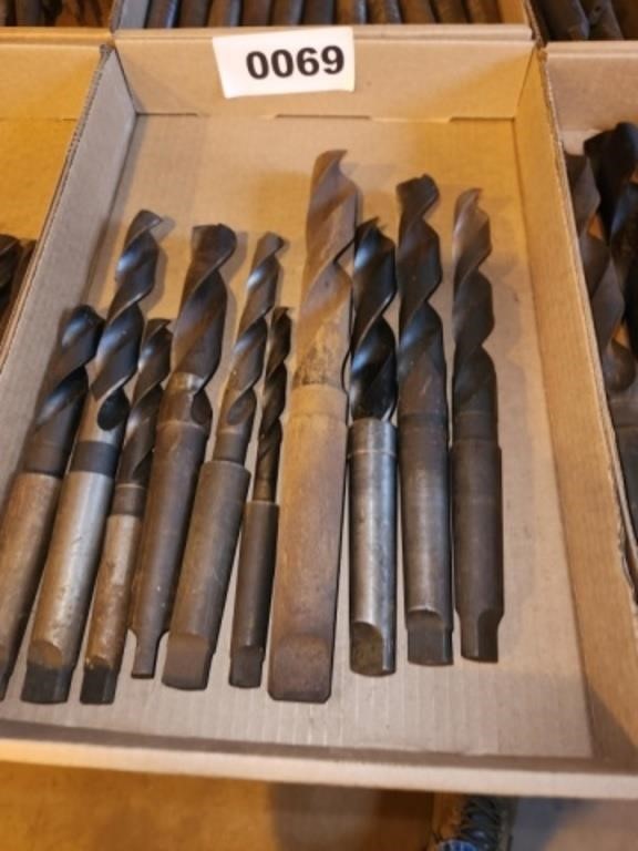 10  VARIOUS LARGE SIZE MACHINISTS DRILL BITS