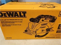 DEWALT 20V Max 6-1/2-in Cordless Circular Saw