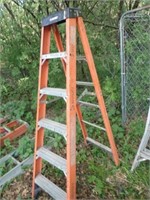 Husky 6ft. Fiberglass Step Ladder