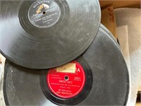 Box of 78 rpm 10” albums. Les Paul.