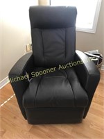 MODERN BROWN LEATHER RECLINER