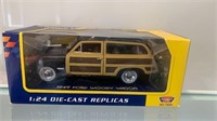 Motor Max 1/24 Die Cast 1949 For Woody Wagon