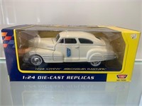 Motor Max 1/24 Die Cast 1948 Chever Aerosedan