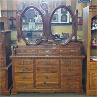 Colonial Pine Link Taylor Dresser w/ Double Mirror