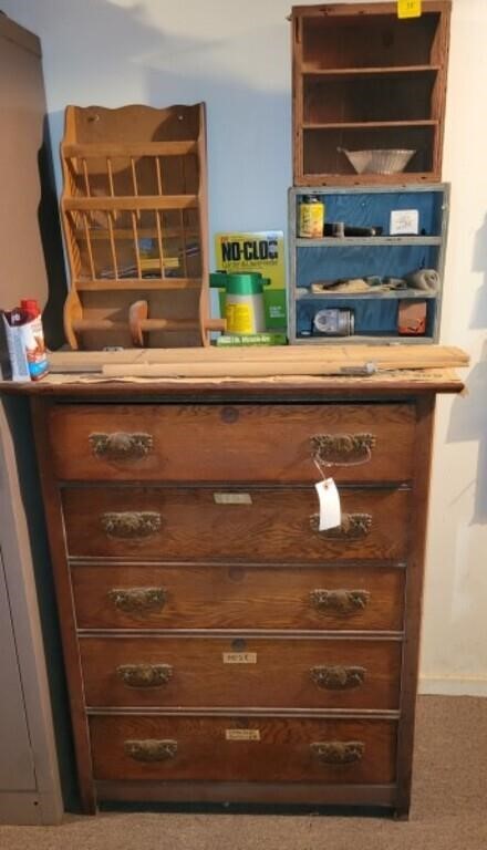 ANTIQUE 4 DROOR CHEST W/CONTENTS