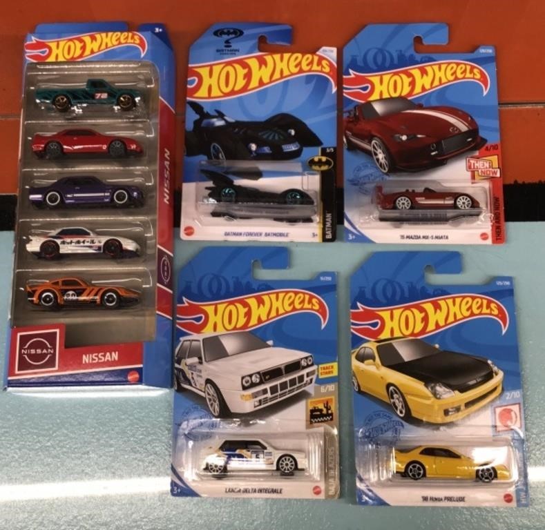 Hot Wheels diecast cars - sealed