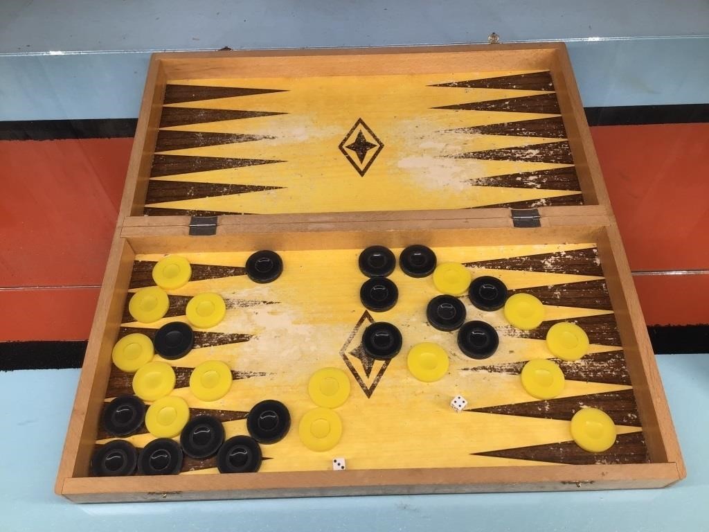 Backgammon set