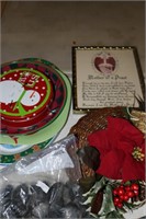 BL of Christmas Items Pillow,Plastic Serving Dish