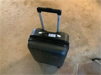 Skyway Hard Case luggage on wheels 26'x15"x9"