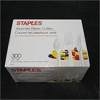 Box of 300 Assorted Plastic Cutlery