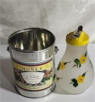 Vintage 5lb Honey Can with syrup pourer