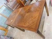 PAIR OF MID-CENTURY SIDE TABLES, INLAIN TOP