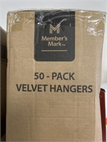 MM 50 pack velvet hangers