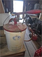 5 gallon bucket with pump