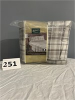 Woolrich King Size Flannel Sheet Set