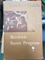 LEADERS GUIDE TO THE BROWNIE SCOUT PROGRAM
