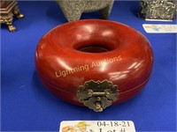 CHINESE RED LACQUERED CIRCULAR BOX