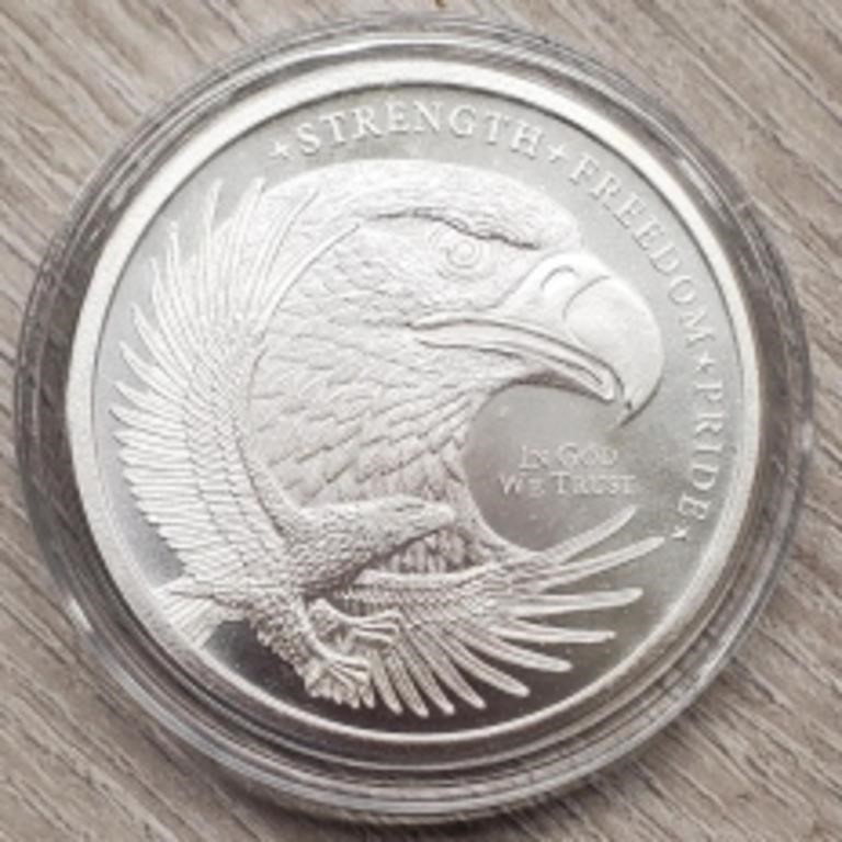 1 oz Silver Bald Eagle/American Flag Round