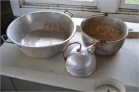 Metal Cooking pot & Tea Kettle