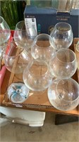 Lot of 7 glasses, flower glass ball