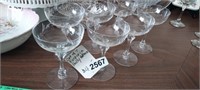 (7) FOSTERIA WINE GLASSES HOLLY PATTERN