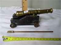 Brass Signal Cannon w/Wood Carriage & Ramrod