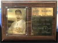 1999 METAL UNIVERSE MARK MCGWIRE CARD PLAQUE